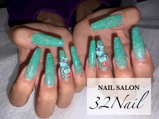 ロング 櫻谷 美衣のネイルデザイン