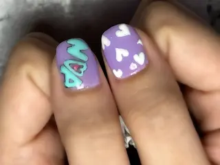 ネイル 新山 聖のネイルデザイン