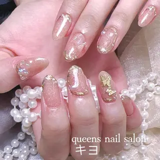 ネイル queensnail 🧸mikiのネイルデザイン