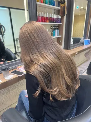 ロング カラー さら艶ストレート 🩶Suzuneのヘアスタイル