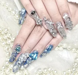 ネイル Hanya 🌈のネイルデザイン