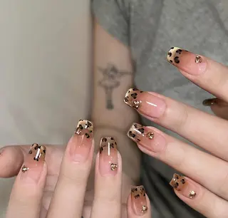 ネイル RAFFINE 月🦋🩵のネイルデザイン