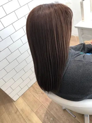 ミディアム カラー ブリーチ無し白髪ぼか し/艶髪/津嘉山のヘアスタイル