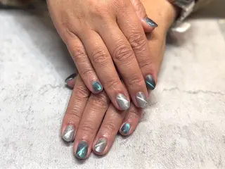 ネイル O. AYUMIのネイルデザイン