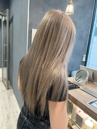 ロング カラー ~tie.hair salon所属・Ryoka🌼倉敷/ ハイトーン/レイヤーのヘアスタイル