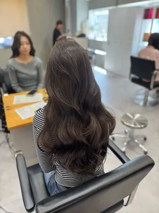 ロング カラー 宮本 優のヘアスタイル