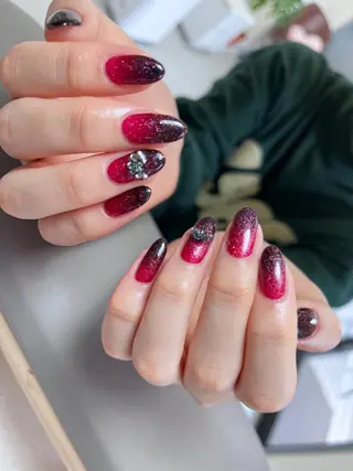 ネイル Flowerネイルサロン所属・. yukiのネイルデザイン