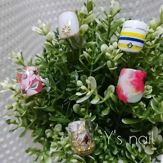 ネイル YUMI NAGAI  のネイルデザイン