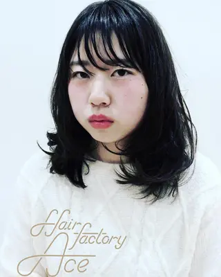 ミディアム カラー 所渉/韓国レイヤー /ウルフカットのヘアスタイル