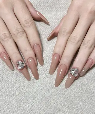 ネイル DI'A ネイルサロンのネイルデザイン