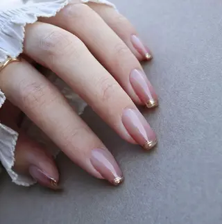 ネイル Queens PUPUのネイルデザイン