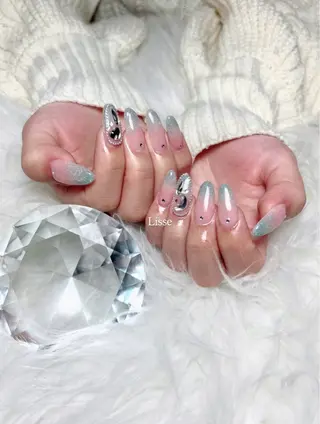 ネイル 藪木 七海のネイルデザイン