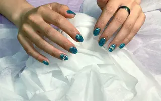 ネイル pink ladyサロン所属・べ にのネイルデザイン