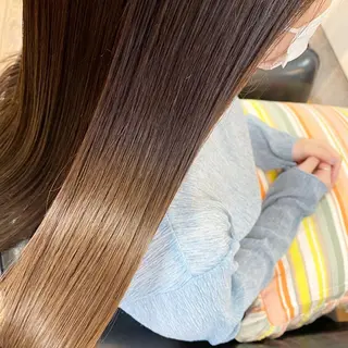 カラー イシイ ハルナ 🤍のヘアスタイル