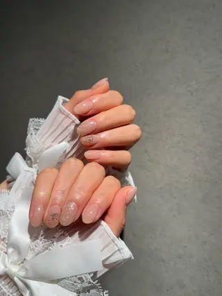 ネイル I-nailロング /ワンホン/キラキラのネイルデザイン