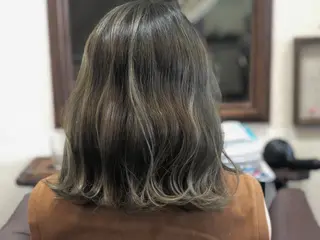 セミロング Snaly カラー特化ページのヘアスタイル