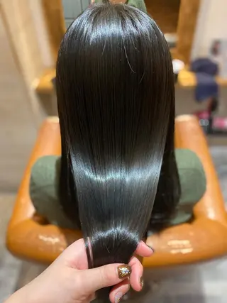 ロング カラー 髪質改善×矯正🫧 韓国ヘアasamiのヘアスタイル