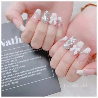 ネイル ＶＩＶＩ nailsalonのネイルデザイン