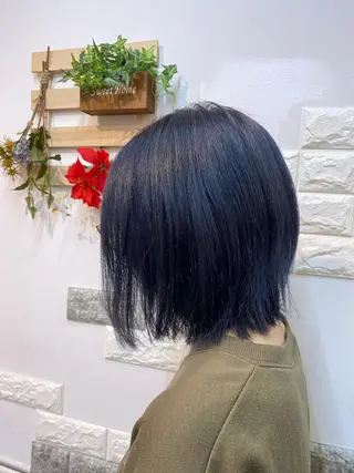 ショート カラー ショートボブ✨️ 池田芽生のヘアスタイル