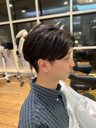 ショート メンズパーマ 岩成健志郎のヘアスタイル