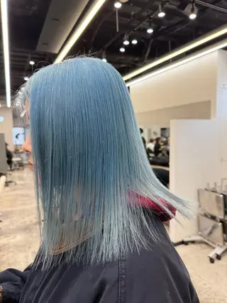 セミロング カラー ハイトーンカラー🐬 えりかのヘアスタイル