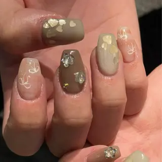 セミロング m kaori𓃟のネイルデザイン