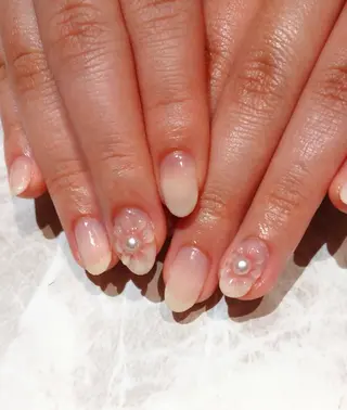 ネイル 會田 瑠衣のネイルデザイン