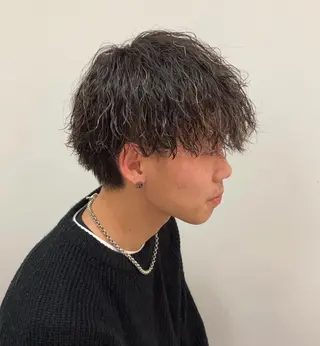 カラー パーマ メンズ メンズパーマのプロ 川野翔太のヘアスタイル