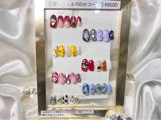 ネイル Queennail 北堀江AYAのネイルデザイン