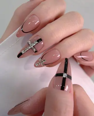 ネイル Lyna 池袋のネイルデザイン