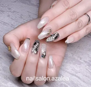 ネイル R inのネイルデザイン