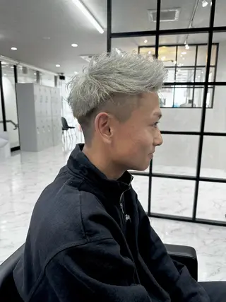 カラー メンズ 🔥メンズ専門🔥 永長 涼のヘアスタイル