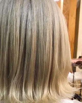 ミディアム カラー 千 田のヘアスタイル