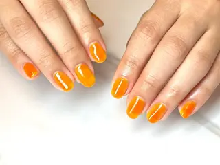 ミディアム ネイリスト シンのネイルデザイン