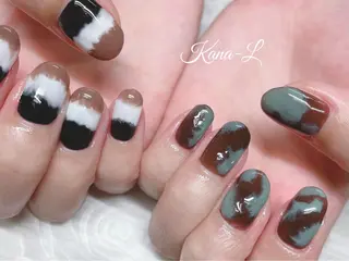 カラー ネイル 芦辺 香奈のネイルデザイン