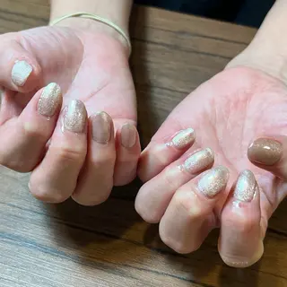ネイル HENRIETTA NAILSALONのネイルデザイン