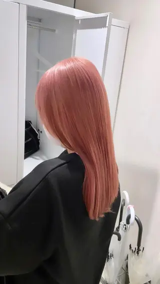セミロング カラー 🔷ダブルカラーハイ トーン🔷櫻井走のヘアスタイル