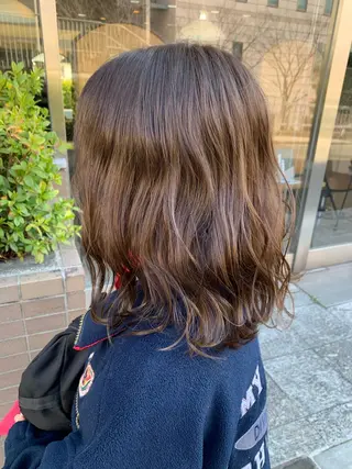 ロング カラー 🌈re-room EIKI🇰🇷のヘアスタイル