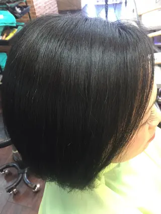 ショート カラー 桧山 真のヘアスタイル