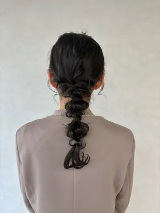 セミロング ヘアアレンジ ヘアセット／眉毛カッ ト/Nana〻のヘアスタイル