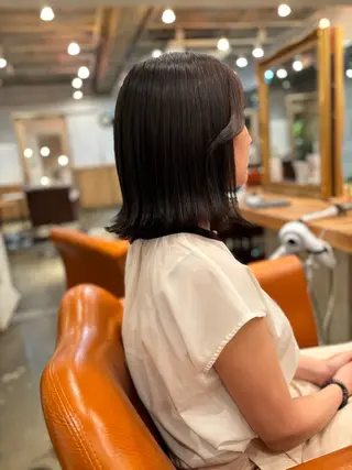 セミロング パーマ 髪質改善カラー ブラウン🤎YUMEのヘアスタイル