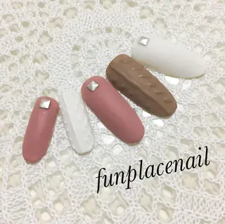 ショート ミディアム セミロング ロング カラー パーマ ヘアアレンジ キッズ ネイル マツエク・マツパ nail salon＆school felice所属・フェリーチェ瑞江店 新山のネイルデザイン