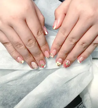 ネイル pink ladyサロン所属・べ にのネイルデザイン