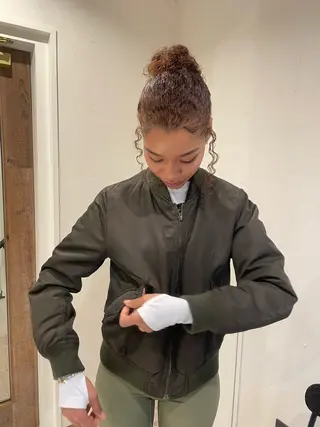 セミロング カラー 渋谷 留菜のヘアスタイル