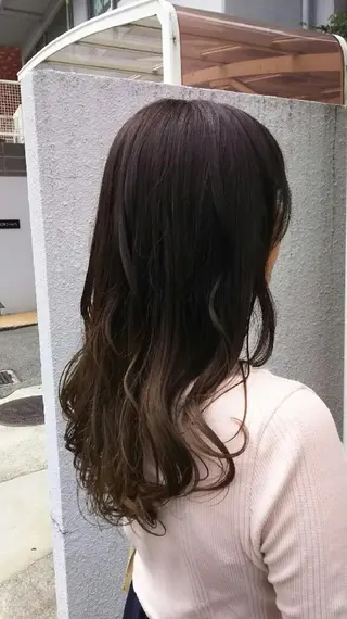 カラー ロング SHAFT Ieiriのヘアスタイル