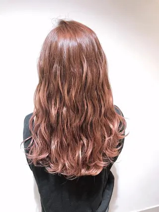 ロング 中川 莉玖のヘアスタイル