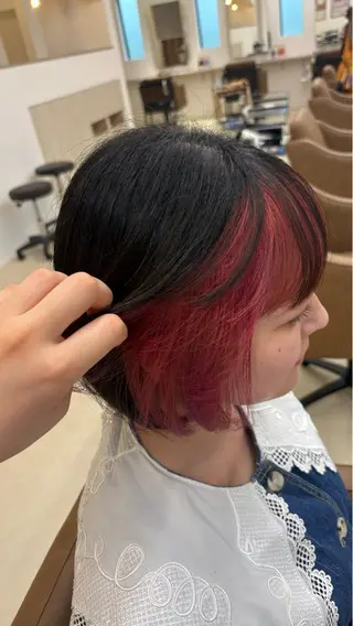 ショート カラー モデルさん募集🌟 艶カラー/杉山海帆のヘアスタイル