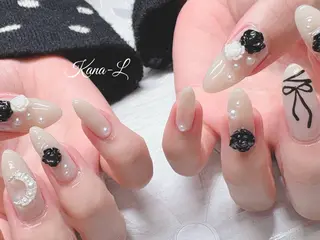 ネイル 芦辺 香奈のネイルデザイン