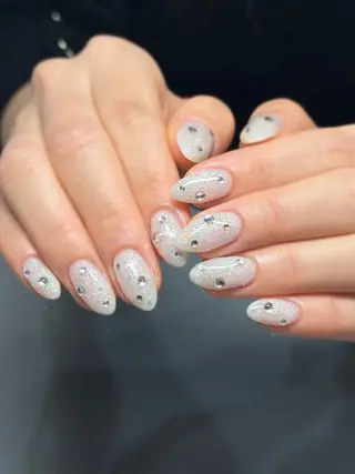 ネイル REHTOF |朝7時Open☀️のネイルデザイン