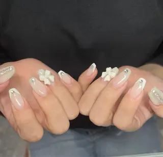 ネイル LAVISH nanamiのネイルデザイン